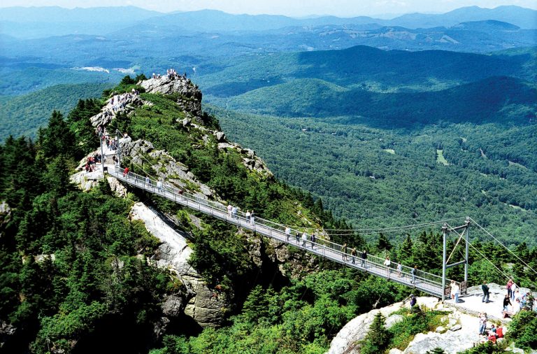 grandfather-mountain-hiking-trails-stay-sugar-sugar-mountain-area